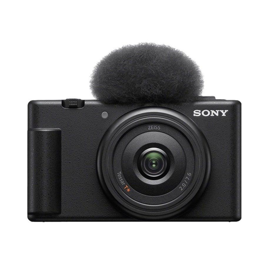 Sort Sony ZV-1F kompakt vlogkamera set forfra med fast vidvinkelobjektiv